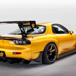 Meet your Posher, Luis